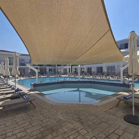 Greek Village - Latchi 4*