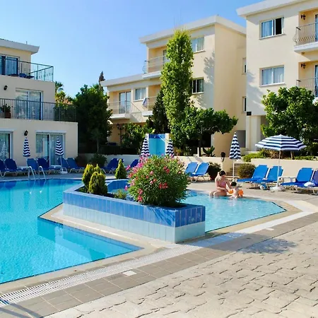 Hotell Happy Village - Latchi