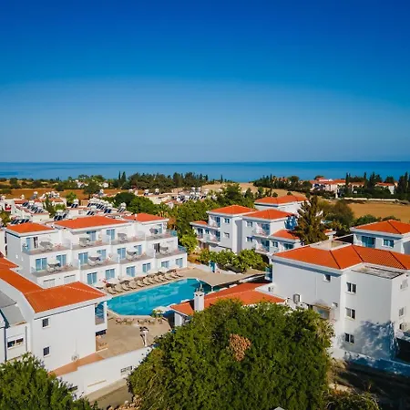 Greek Village - Latchi הכפר היווני - כשר Hotel 4*