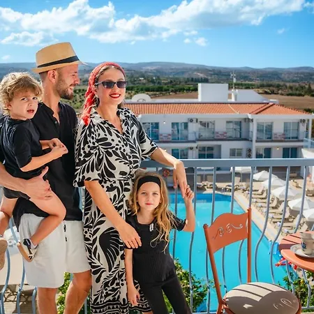 Greek Village - Latchi הכפר היווני - כשר Hotel 4*
