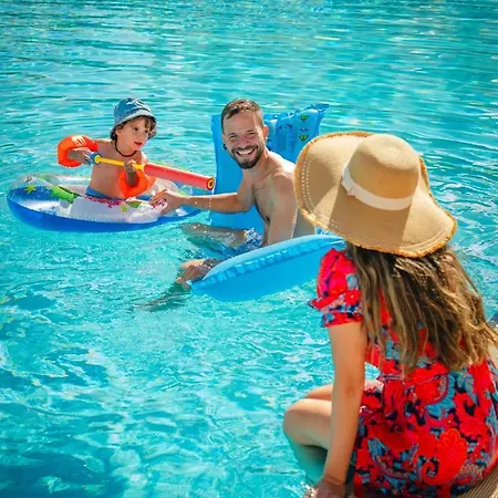 Greek Village - Latchi הכפר היווני - כשר Hotel 4*