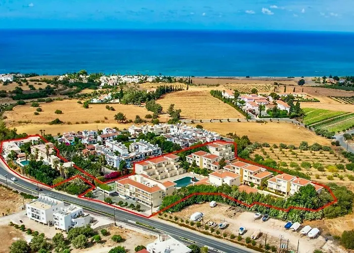Hotel Greek Village - Latchi הכפר היווני - כשר Polis