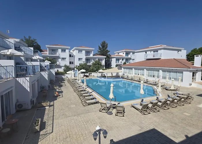 Greek Village - Latchi הכפר היווני - כשר Hotel 4*