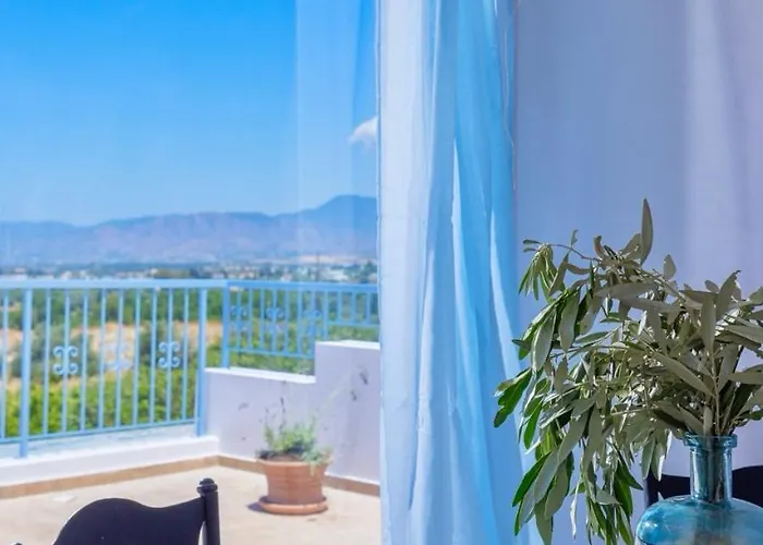 Greek Village - Latchi הכפר היווני - כשר Polis