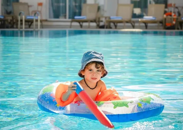 Greek Village - Latchi הכפר היווני - כשר