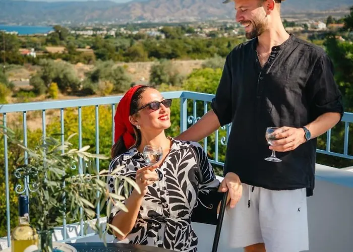 Hotel Greek Village - Latchi הכפר היווני - כשר Polis