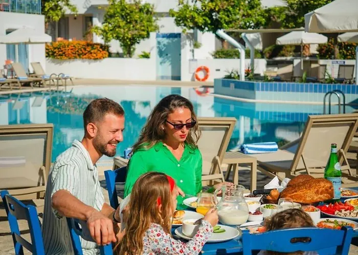 Hotel Greek Village - Latchi הכפר היווני - כשר Polis