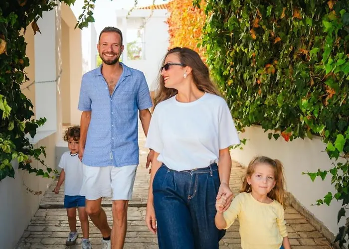 Greek Village - Latchi הכפר היווני - כשר 4*